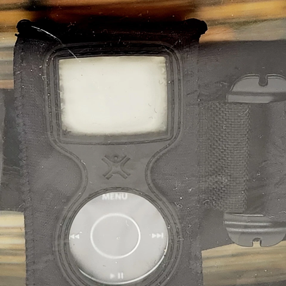 XtremeMac Sport wrap IPod Nano Armband Case Black NIP 2005 New Old Stock - Image 2 of 4