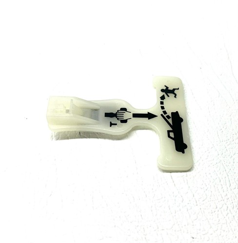 Plastic Ute Lid Genuine Quick Release Internal Locking Mechanism & Pull Handle - Picture 4 of 10