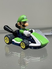 Luigi Mario Kart Uovo Di Pasqua Kinder Maxi Sorpresa Gioco Action Figure Nuova