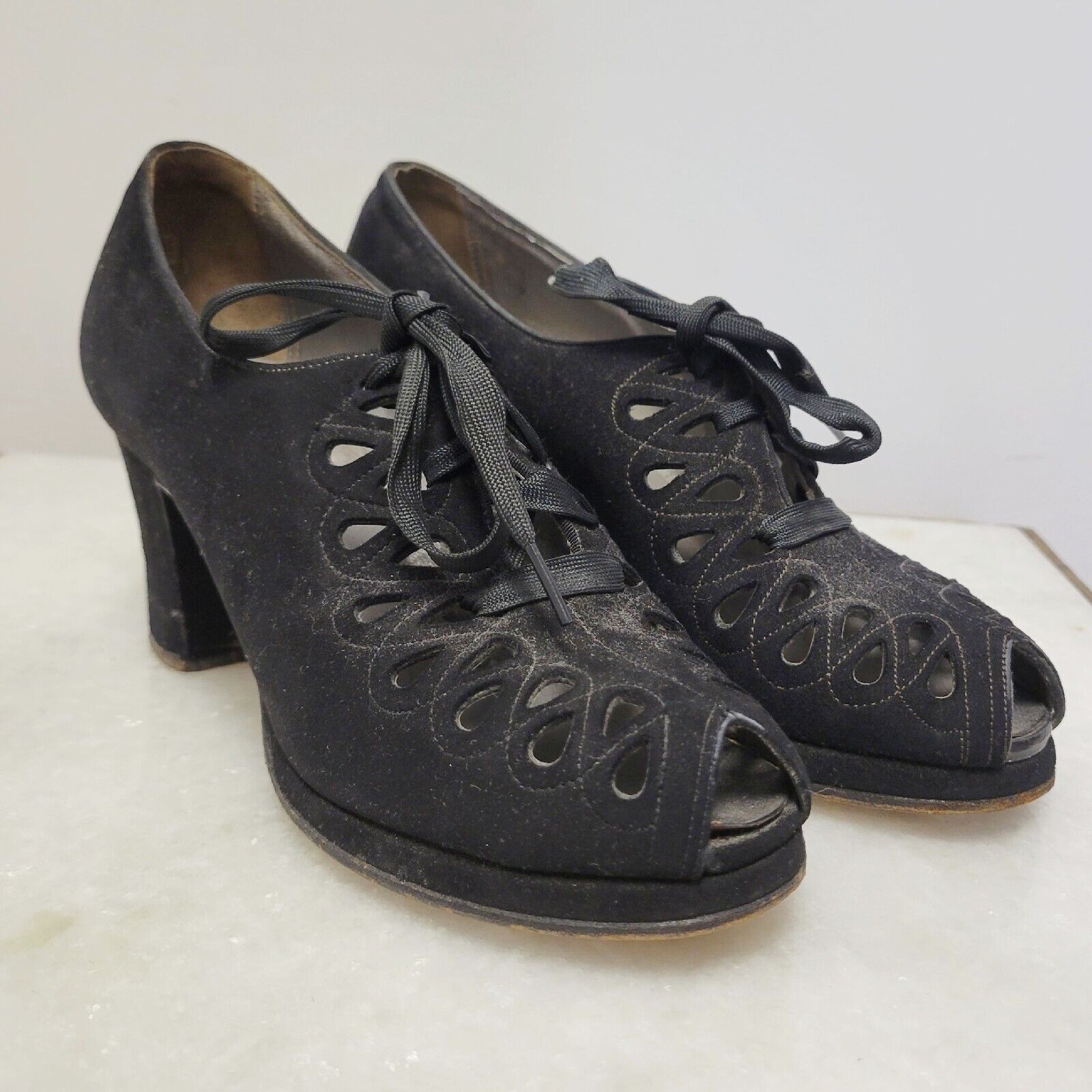 Vintage 40s Lace up Cut Out Peep Toe Oxford Heels… - image 6