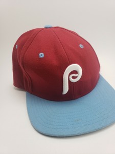 red philadelphia eagles hat