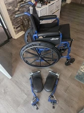 Drive Medical Blue Streak Wheelchair with Flip Back Desk Arms, Swing Away 16