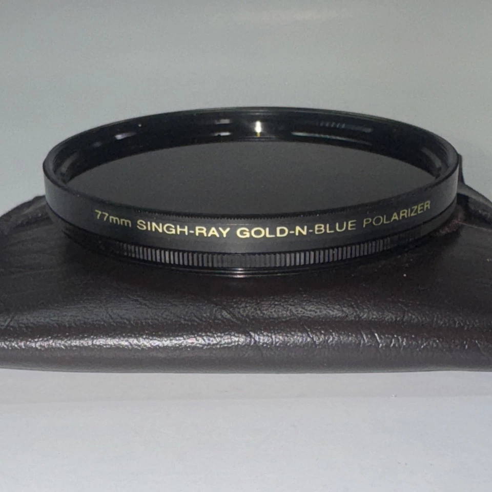 Singh-Ray 77 mm Gold N Blue Polarizer With Leather Pouch - Image 4 of 4