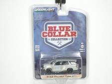Greenlight 35260-F 1/64 2022 Chevrolet Tahoe Z71 Diecast Toy Model Truck
