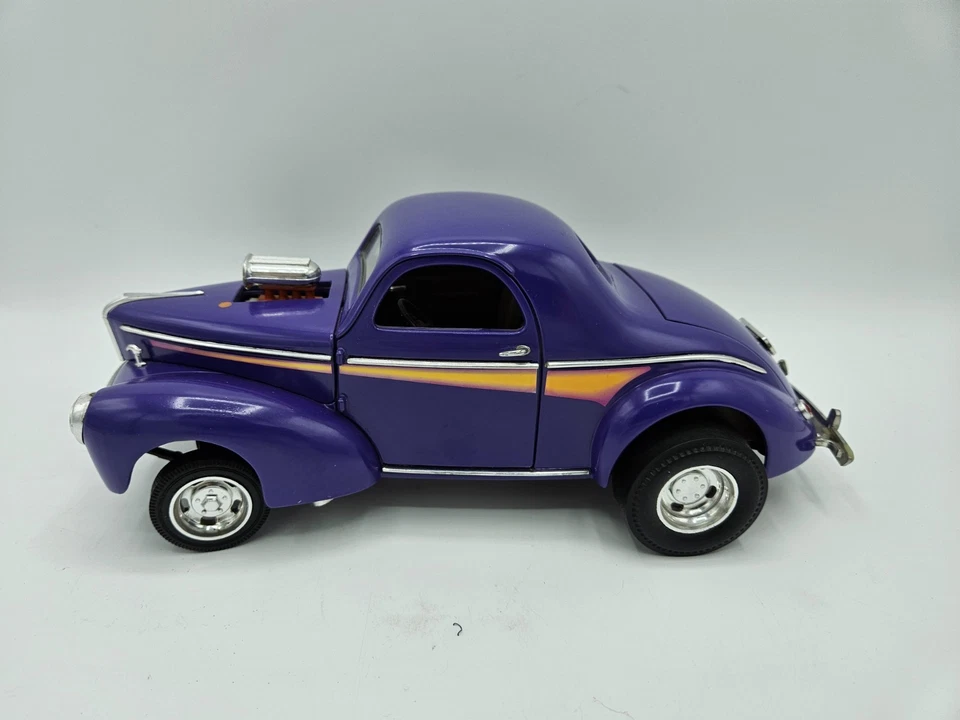 Road Legends 1941 Willy's Competition Coupe Purple 1/18 Diecast - Image 2 of 4