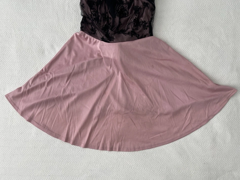 Vestido SHEIN Negro Floral Encaje Falda Transparente Forro Rosa Talla M Foto 4 de 4