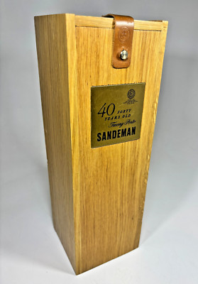 Vintage Sandeman 40 Year Old Tawney Port Oak Presentation Box Leather Hinge Lid