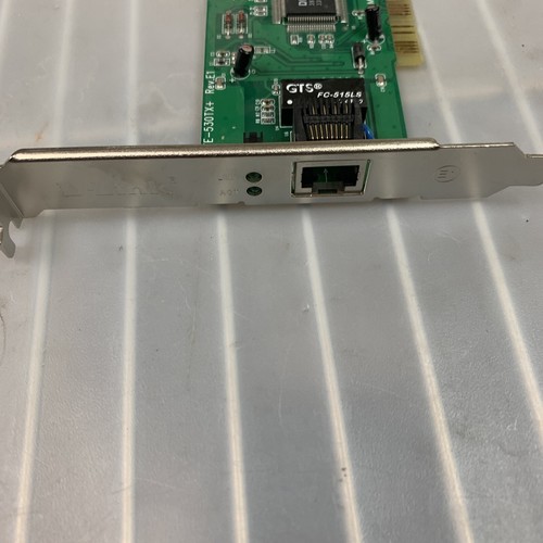 D-Link DFE-530TX+ Fast Ethernet Network Wired Adapter 10/100 PCI Card - Picture 3 of 3