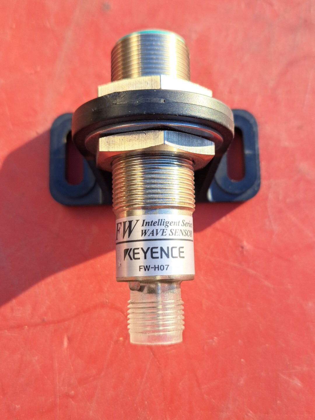 New In Box KEYENCE FW-H07 Ultrasonic Distance Measuring Sensor