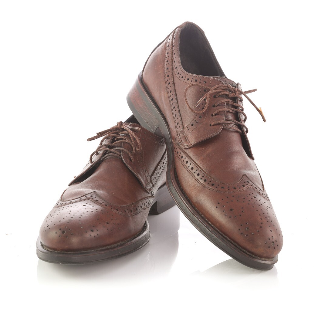 Donald J Pliner Brown Leather Brogue Wingtip Derby Oxfords  display picture 3