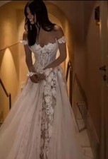 Wedding Dress Gown Size 6-8 Mermaid/Trumpet V-Neck