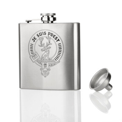 Clan Fraser Flachmann aus Edelstahl   Outlander Design mit Wappen und Clanmotto