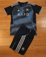 kids blue Ronaldo jersey soccer kit (size 26)