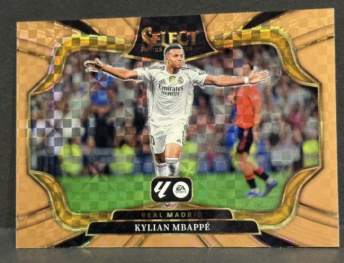 2025-26 Select La Liga Real Madrid Kylian Mbappe Field Level