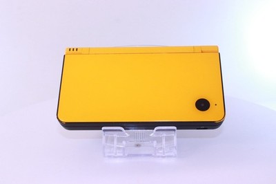 Nintendo DSi LL Color: Yellow [Rank :A] W/USB Cable [Japanese Ver