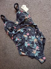 East Elegant onepiece maternity swimsuit size medium.Bnwt