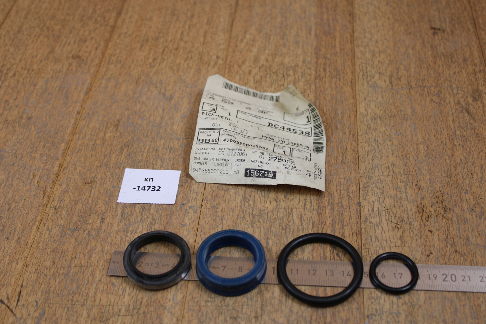 John Deere DC44537 Hydraulic Cylinder Kit NOS NEU genuine xn14732 