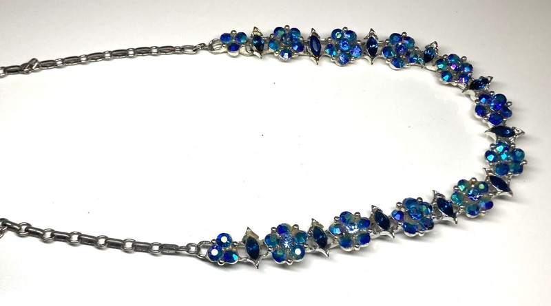 Vintage Unsigned Lisner Silver Tone Aurora Borealis Sky Blue Flowers Necklace