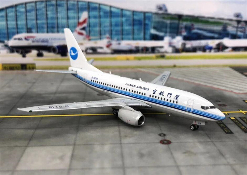 Phoenix Xiamen Airlines Boeing B737-700/w B-5218 1：400