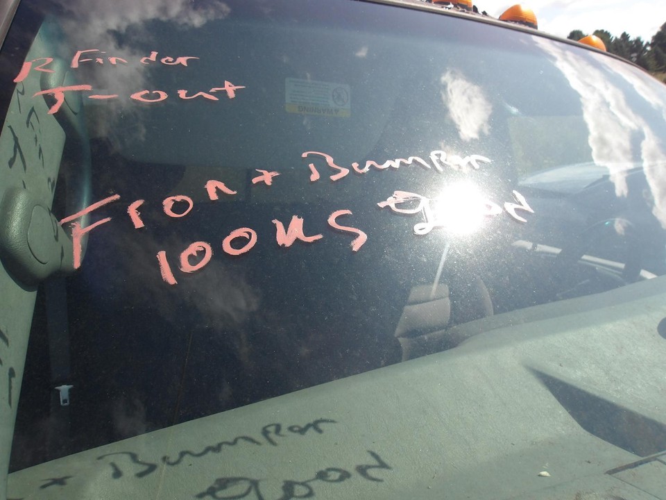 Used Front Drive Axle Assembly fits 2002 Ford f250sd pickup 4 wheel