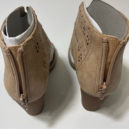 Sugar Peep Toe Block Heel Shoe Women's Sz 8 - Picture 8 of 12