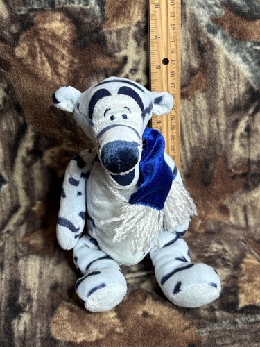 Rare Winnie The Pooh Disney Tigger plush "Ice Blue" beanie Disney Store HTF