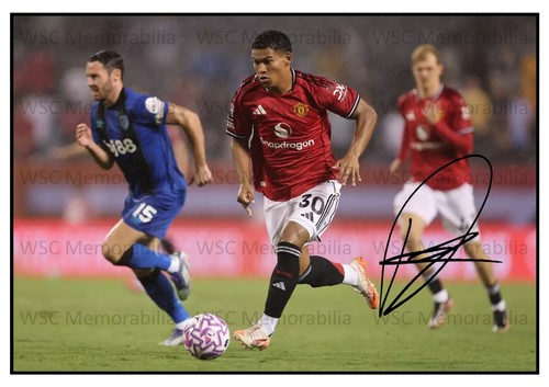 12064. Diego Leon Signed Pictures (A4 Prints) Manchester United Cerro Porteno