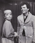 1981 Press Photo Actress Dawn Wells and Patrick Wayne star in "Romantic Comedy" — photo 1