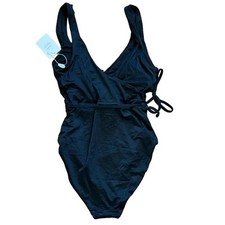 NWT Andie The Belmar One Piece V Neck Swimsuit Removable Cups L Black 2915