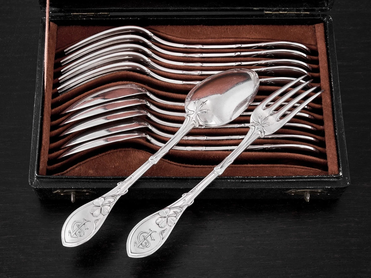 Service à Hors d'Oeuvre Ou à Mignardises 12 Pièces En Argent