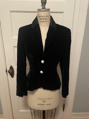 RoccoBarocco Vintage Black Gorgeous Velvet  Quilted Tuxedo Jacket Sz 42 SMALL
