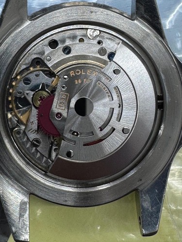 Rolex Oyster Submariner 5513 1965 totalmente originale con bracciale Rolex nuovo - Foto 6 di 10