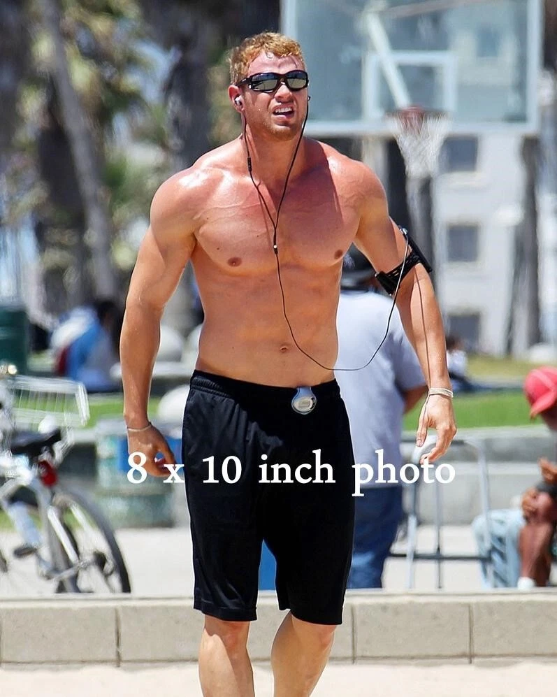 Kellan Lutz Shirtless Wallpaper