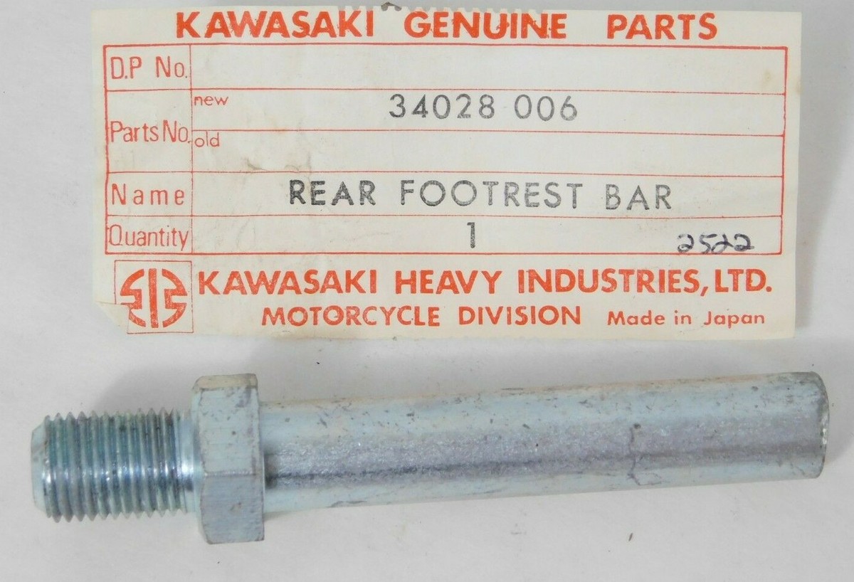 NOS 1969-1974 Genuine Kawasaki Rear Footrest Peg Bar G3SS G3TR OEM
