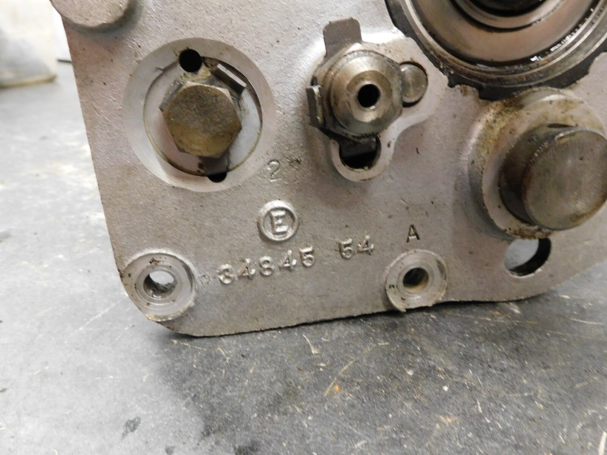 kkkk　　0205 1972 Harley Sportster XLCH Ironhead Transmission W/ Trap