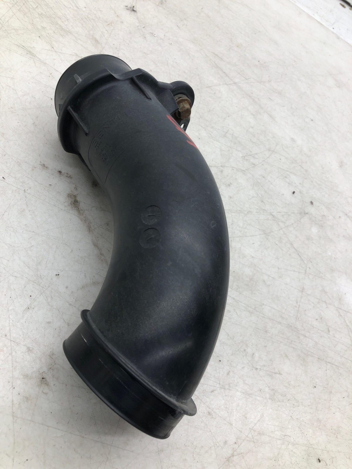 2016-2020 BENTLEY BENTAYGA 6.0 W12 LEFT TURBO AIR INTAKE SUCTION HOSE 36A129615A