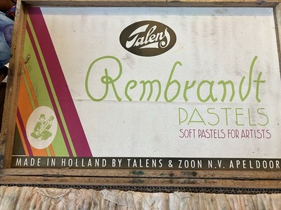 Vintage Box Set of Rembrandt 60 Soft Pastels by Talens & Zoon Made