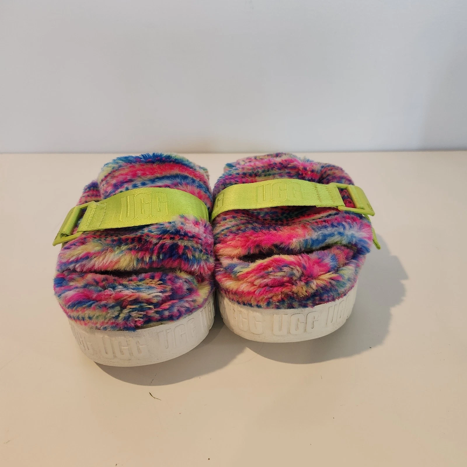 UGG Fluffita Pixelate Peluche Slide Platform Sandalo Multicolore Taglia 8 Pantofole