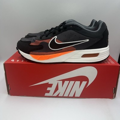 NIKE AIR MAX SOLO SE US7.5  FJ2594-001