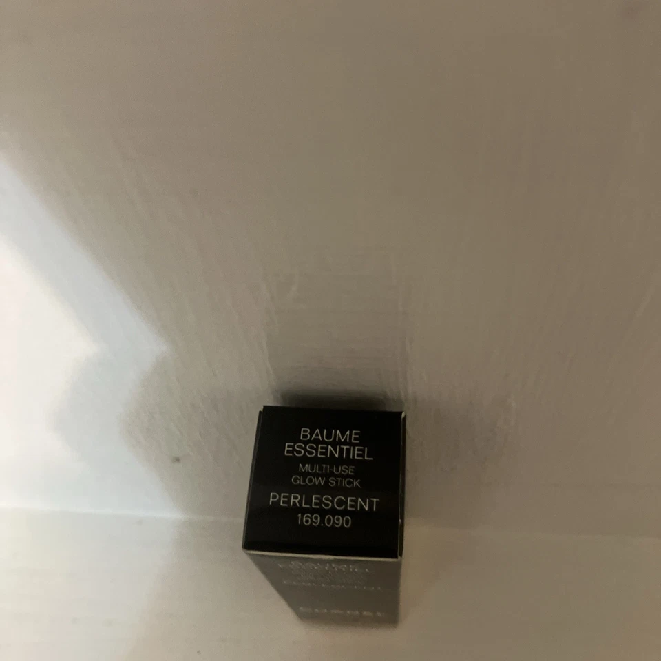 Chanel Baume Essential Multi-Use Glow Stick - PERLESCENT NIB 4g - Image 3 of 3