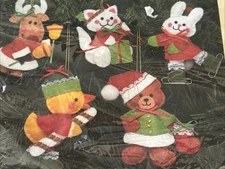 Vintage Felt Ornament Kit Santa Bear Bunny Kitten Duck Creative Circle 2907