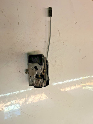 Front left door lock OPEL Meriva A 13154791
