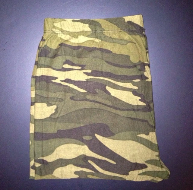 NUEVO CON ETIQUETAS Leggings Camuflaje Suave Mantecoso Talla Única S M L Verde Ejército CAMUFLAJE Militar OS Foto 3 de 3
