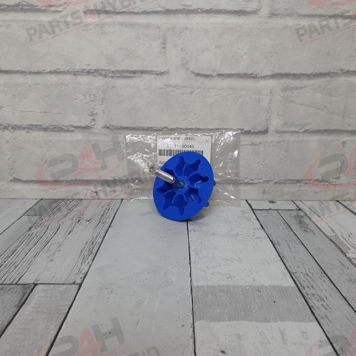 Genuine Toyota Yaris Spare Wheel Carrier Oem Part 51931-0D040 2005