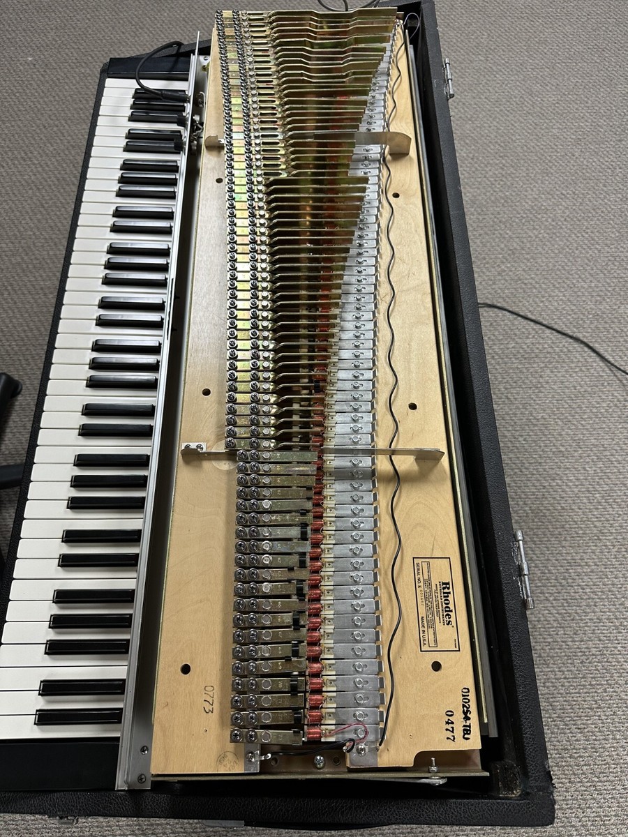 Vintage Fender Rhodes Mark I Stage Piano 73-Key 1977 Electric