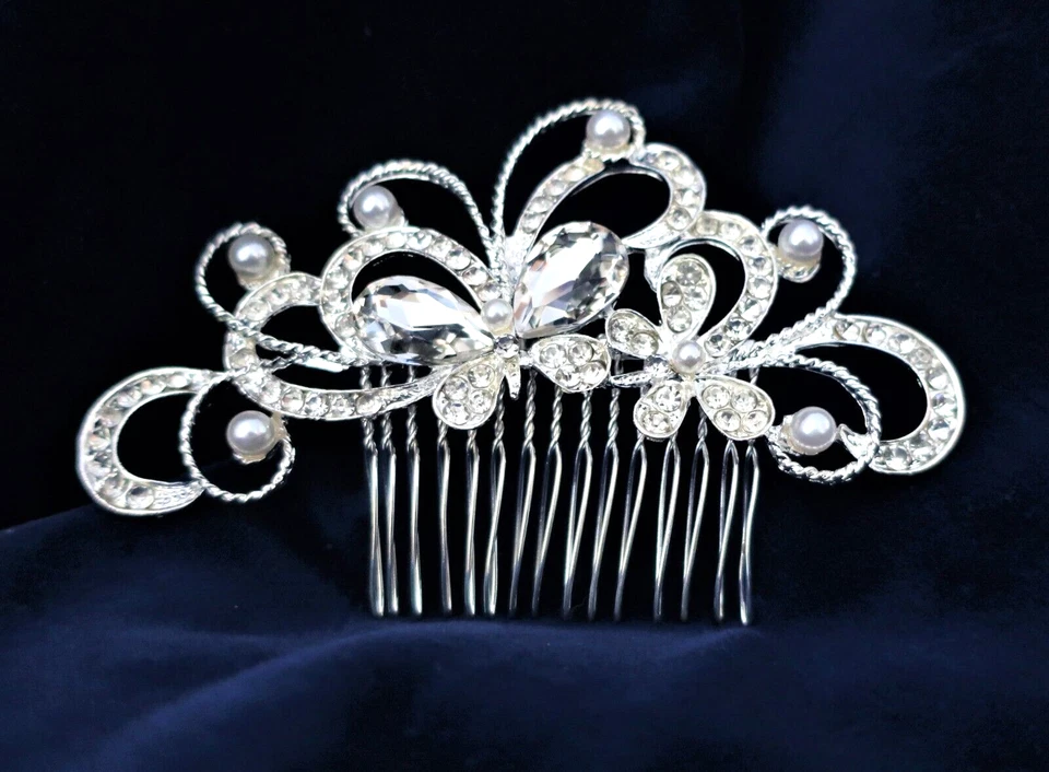 BRIDAL COMB -CRYSTAL, PEARL AND RHINESTONE - FLORAL HAIR COMB - NEW - Image 4 of 4