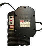 Senco DS200-14V 14.4 V Duraspin (Charger + 1 Battery Only) Battery seems C+