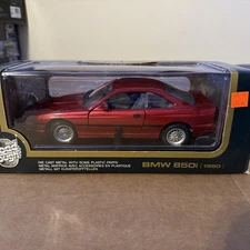 Road Tough 1/18 Red 1990 BMW 850i Coupe