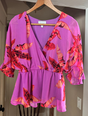 Sofia Jeans by Sofia Vergara V-Neck Tropical Print Blouse Size Medium