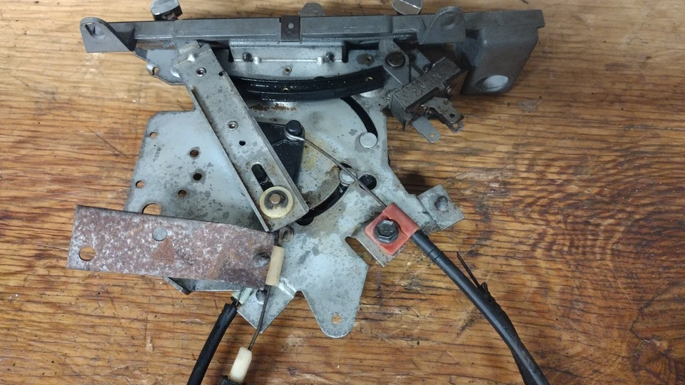 Pontiac GTO LeMans 1969 calefacción descongelación soplador controles tablero ventilador interruptor cables Foto 2 de 4